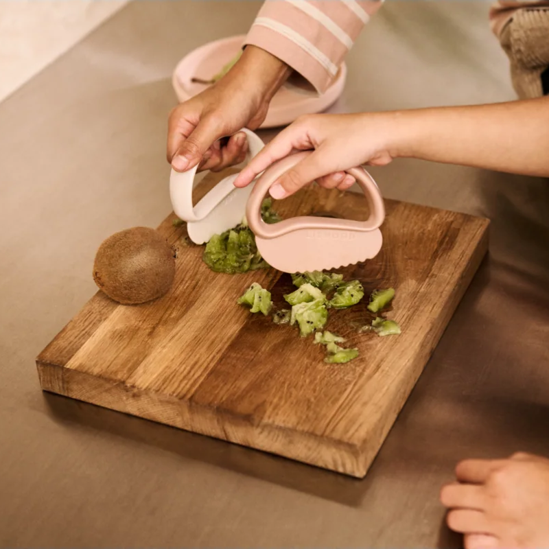 Riven toddler safe cutter 2-pak - pale tuscany/sandy