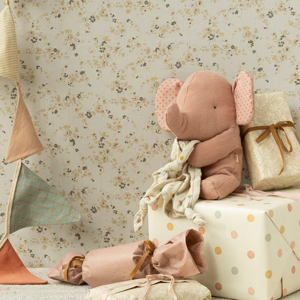 Lullaby Friends, elefant med musik